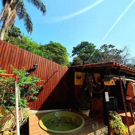 Aconchego De Itaipava - Casa De 3 Quartos, Equipada, Area Kids, Jacuzzi, Pet Friendly, Churrasqueira, Em Meio A Natureza E Proximo Ao Centro Do Bairro Петрополис Экстерьер фото