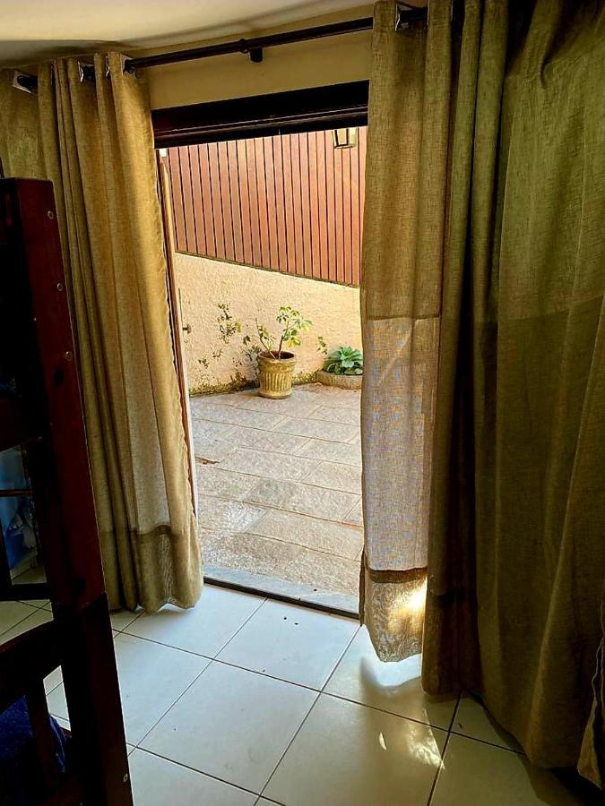 Aconchego De Itaipava - Casa De 3 Quartos, Equipada, Area Kids, Jacuzzi, Pet Friendly, Churrasqueira, Em Meio A Natureza E Proximo Ao Centro Do Bairro Петрополис Экстерьер фото